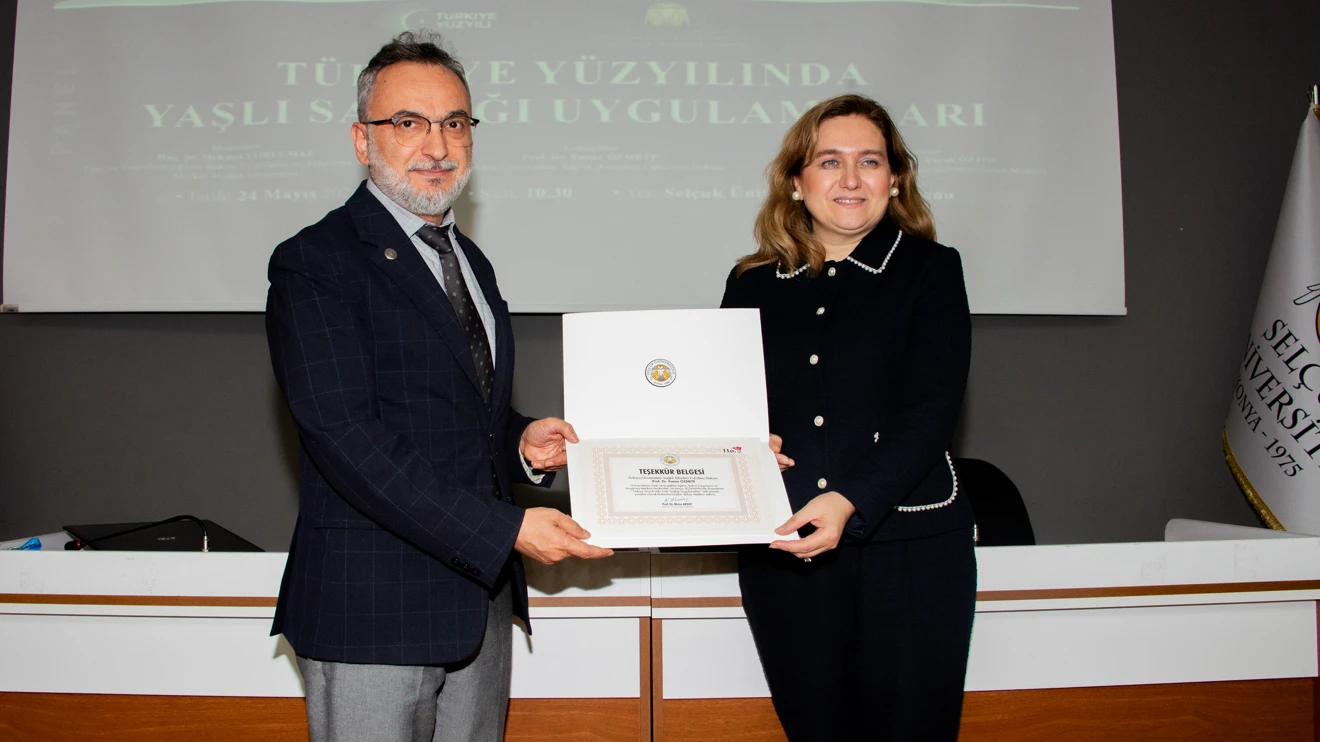 Selçuk Üniversitesinde "Türkiye Yüzyılı’nda Yaşlı Sağlığı Uygulamaları” anlatıldı